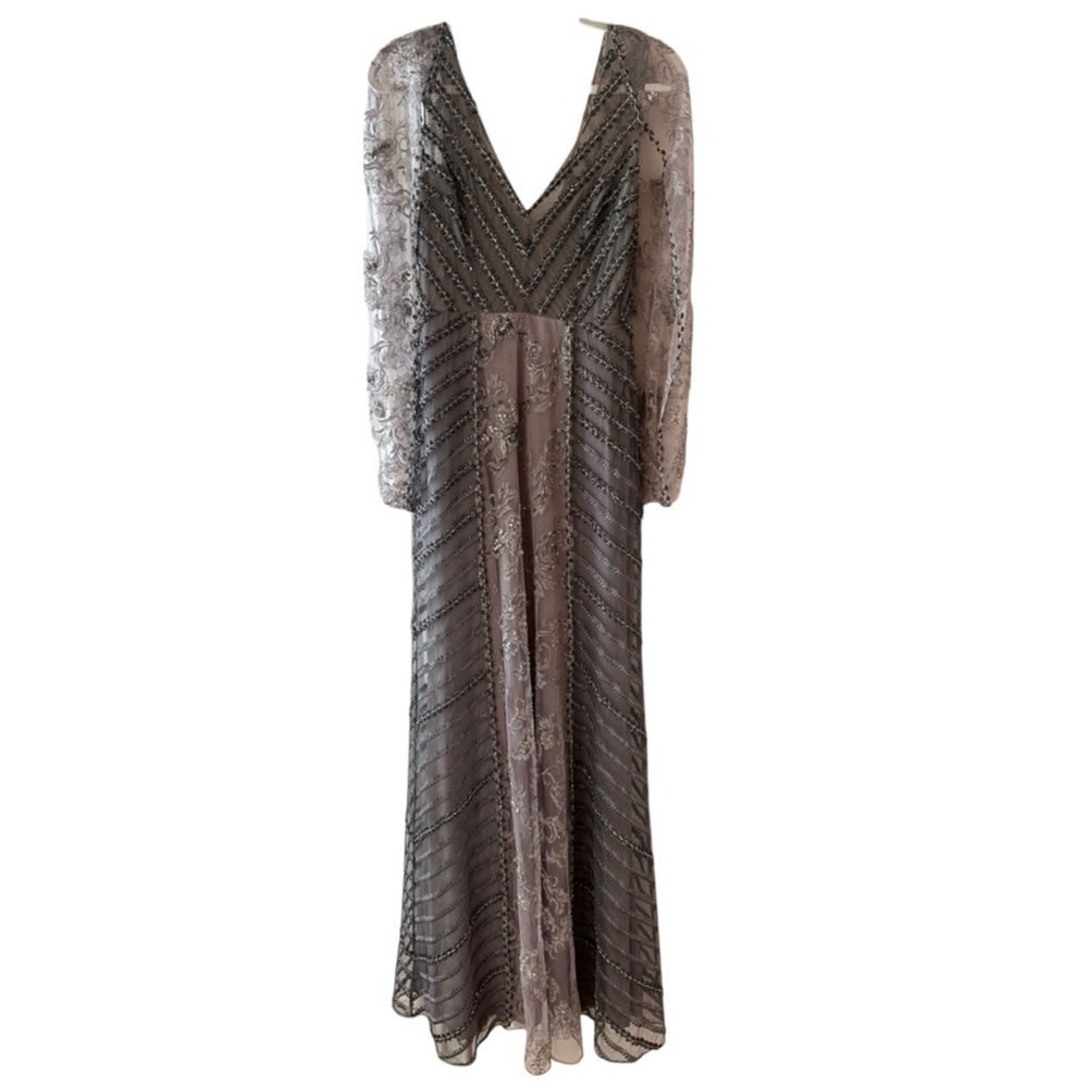 PatBo Embellished Sequin Gown GrayDesigner Sample | Size 6 NWT Statement